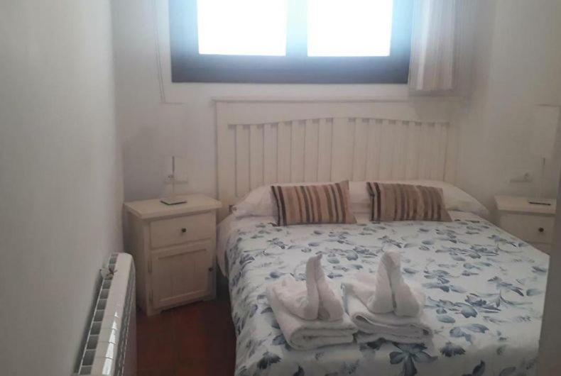 Hostal Los Ojos De Gabriel El Vallecillo ภายนอก รูปภาพ