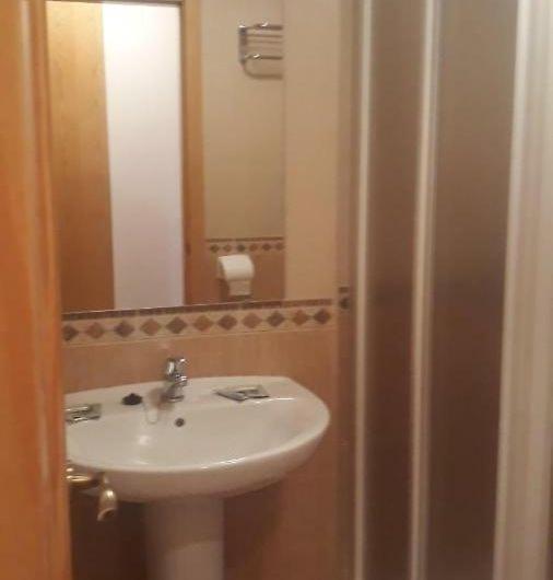 Hostal Los Ojos De Gabriel El Vallecillo ภายนอก รูปภาพ